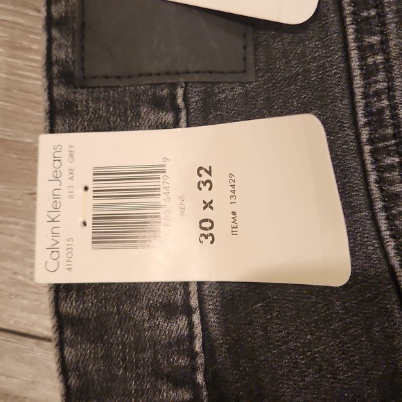 Calvin Klein Jeans - Picture 6 of 7